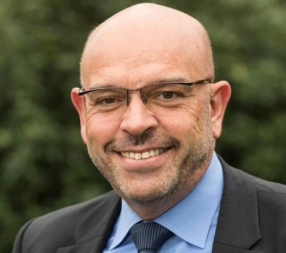 OB Weinheim, Heiner Bernhard